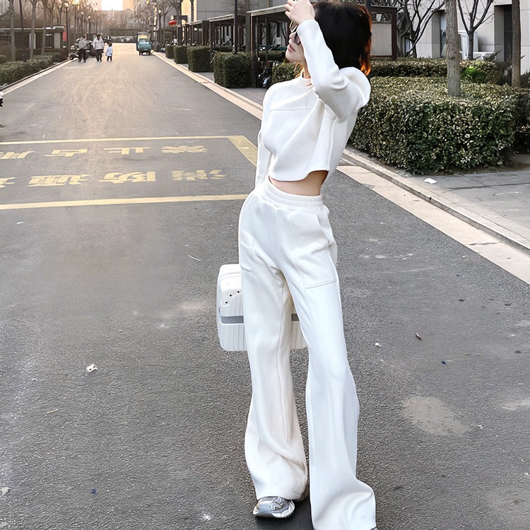 クロップドスウェットパンツセットアップ – Salang クロップドスウェットパンツセットアップ – Salang
