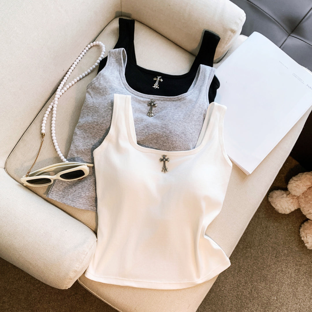 【断捨離中につき早い者勝ち】zimmerli ホワイトタンクトップ　新品タグ付 白鷺ニット 取り外しできる パット入り インナー レディース 春