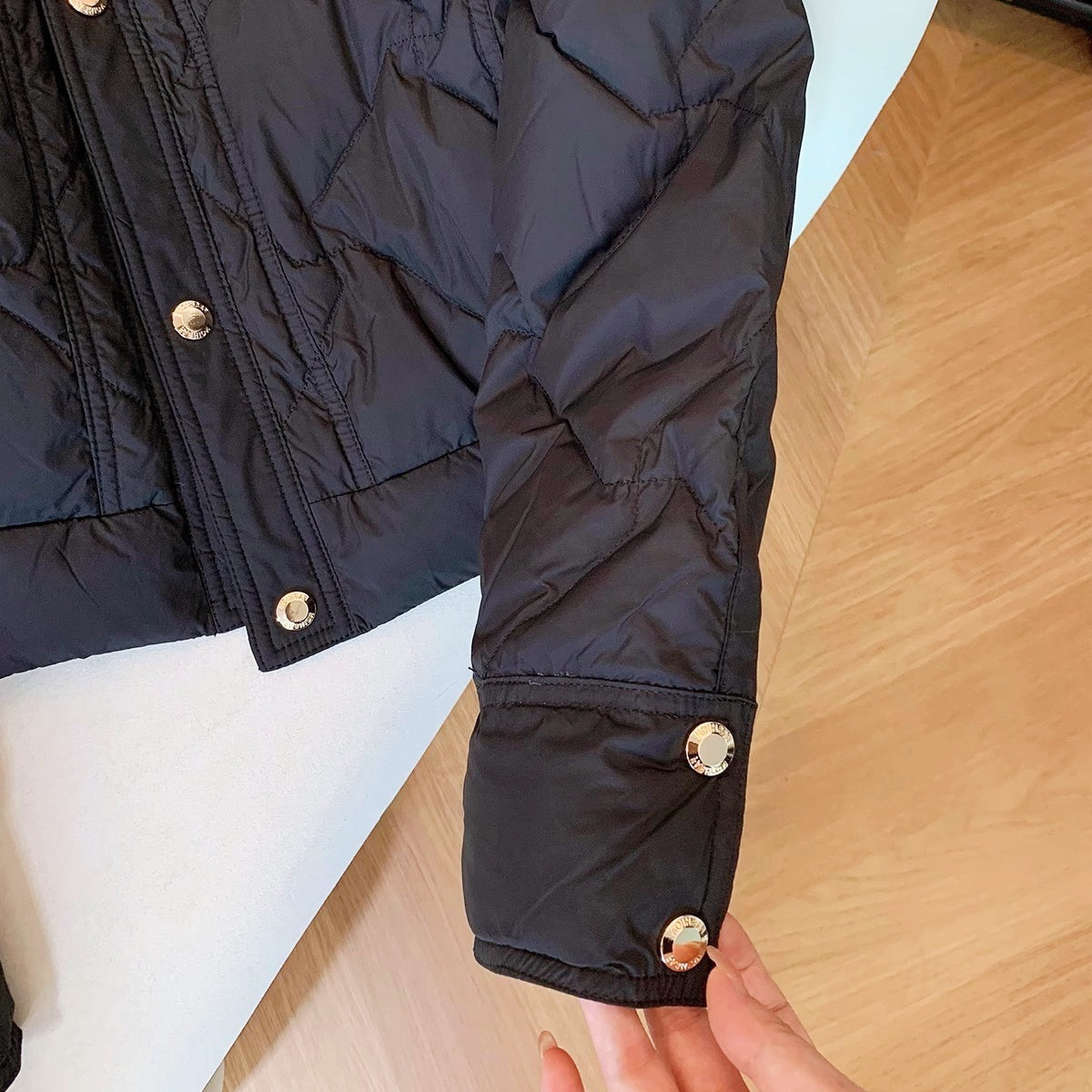 ゴールドボタンキルティングショートジャケット