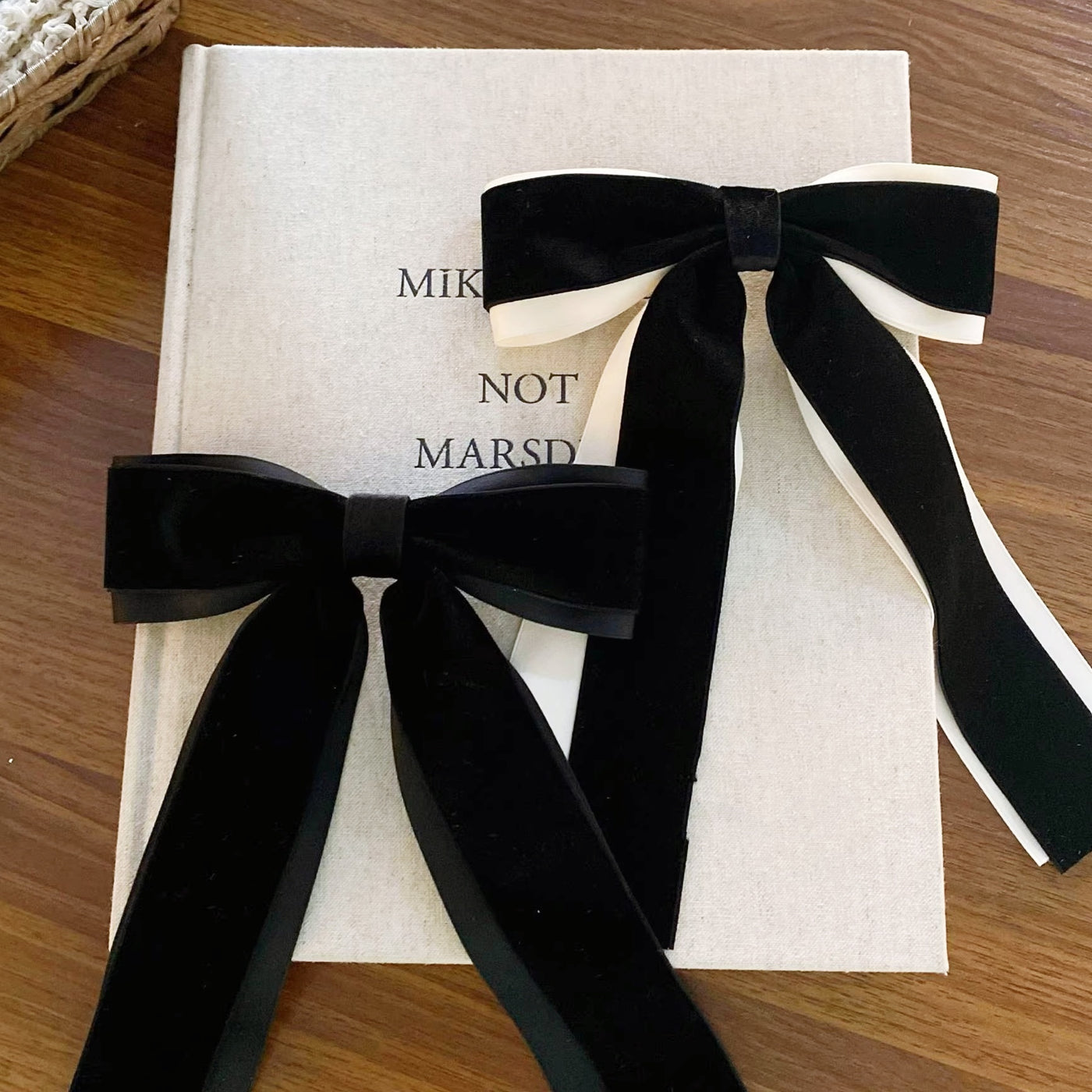 バイカラーベロアリボンバレッタ