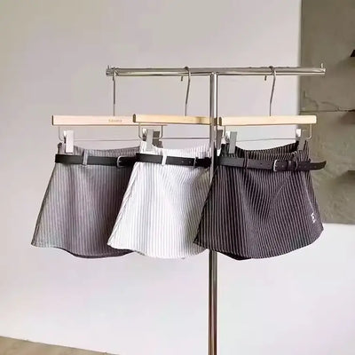ベルトストライプミニスカート